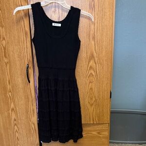 Wenrine Black Sleeveless Knit Mini Dress